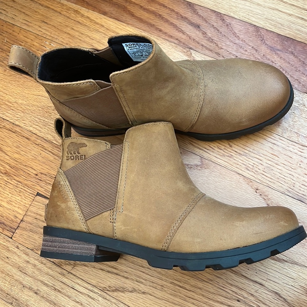 Sorel Emelie Chelsea Boot